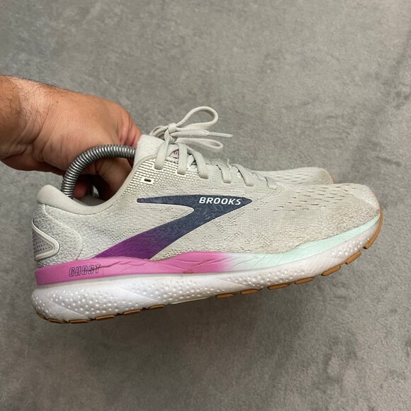 Brooks Womens Ghost 16 1204071D175 Gray Running Shoes Sneakers Size 8D Wide - Picture 5 of 9